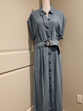 NWT- LOFT Light Blue Chambray Maxi Shirt Dress with Belt And Pockets- Size 12